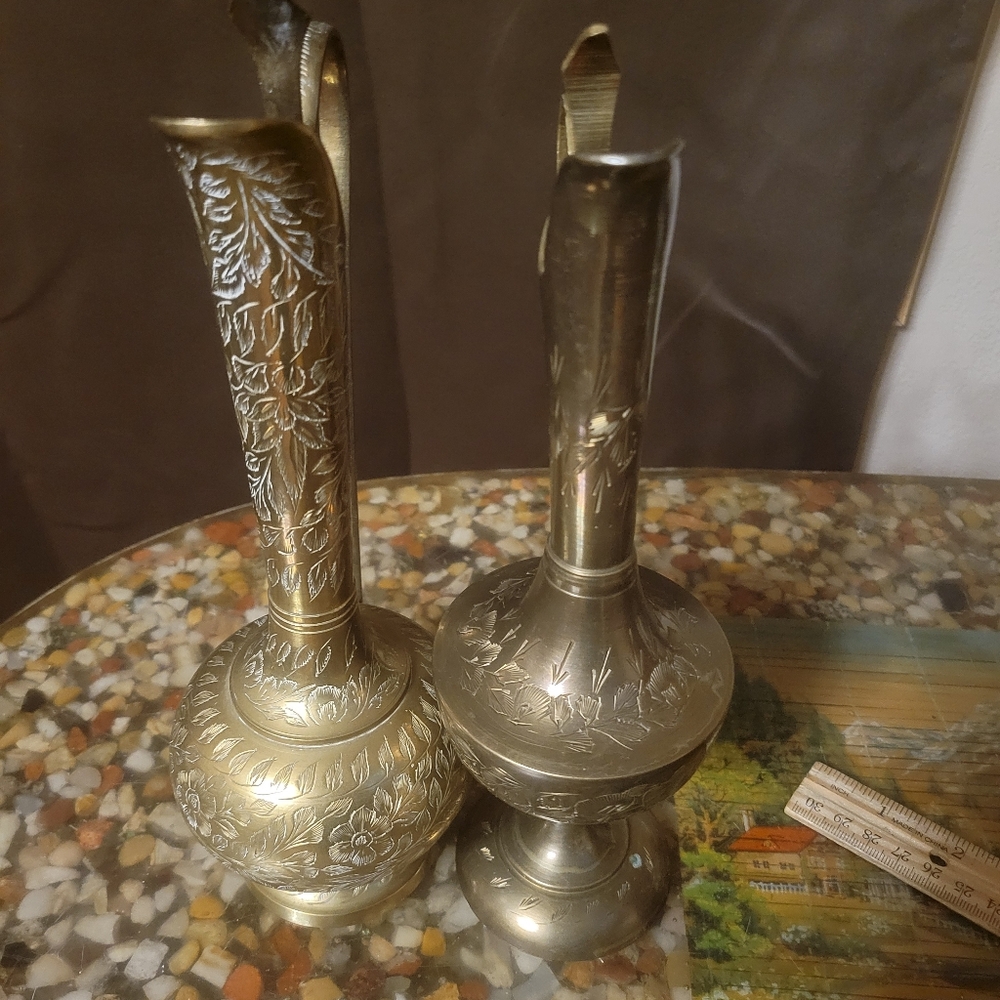 2 Vintage Engraved Brass‎ Pitcher Cruet Vase world gift 10" MCM India tea pot - Picture 10 of 13